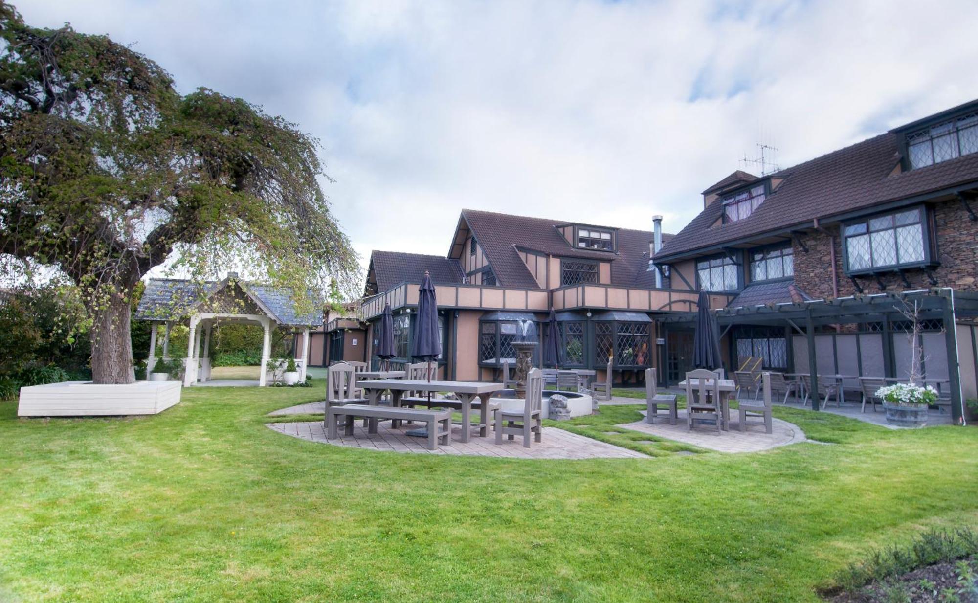 Distinction Coachman Hotel, Palmerston North Exterior photo
